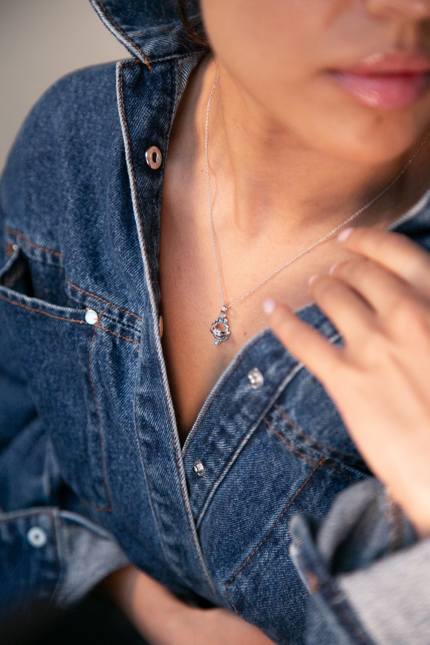 Ayah Necklace - Silver Blue Topaz