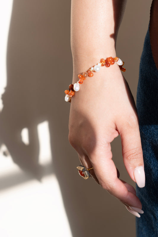 Kiya Beaded Bracelet - Pearl & Carnelian