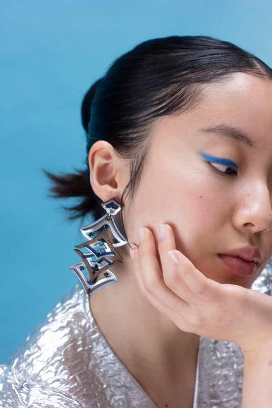 Akemi Earrings - Winter